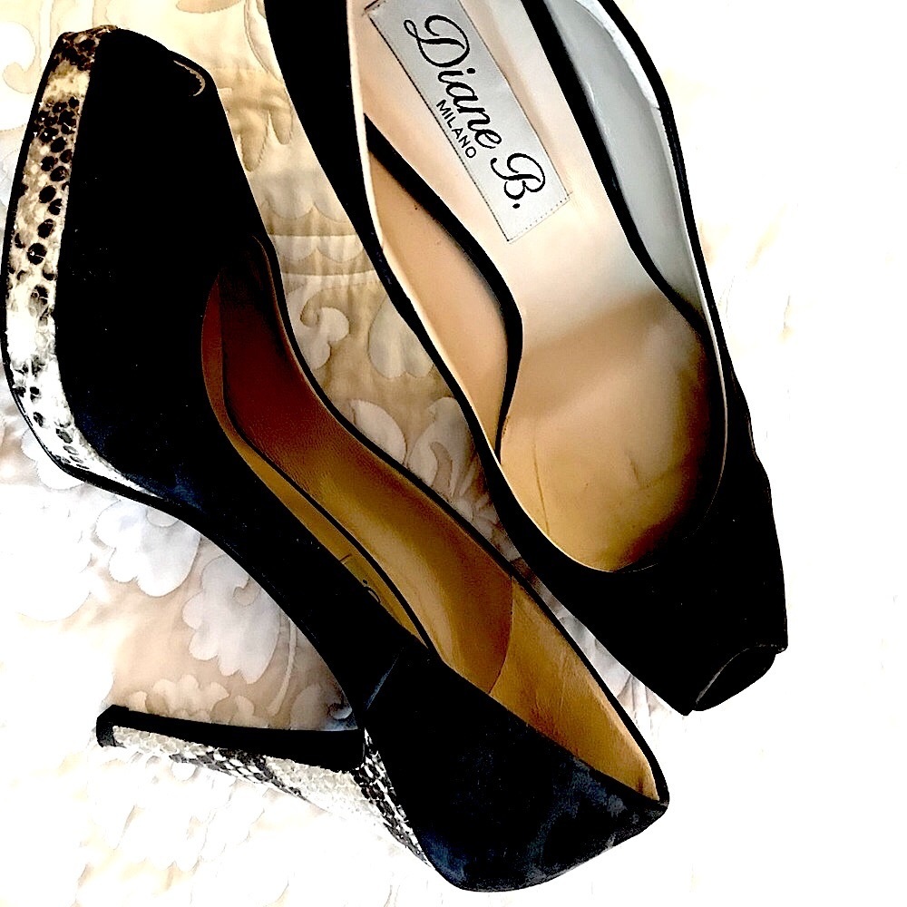 Diane B. Black suede & snake skin pumps - EUC
